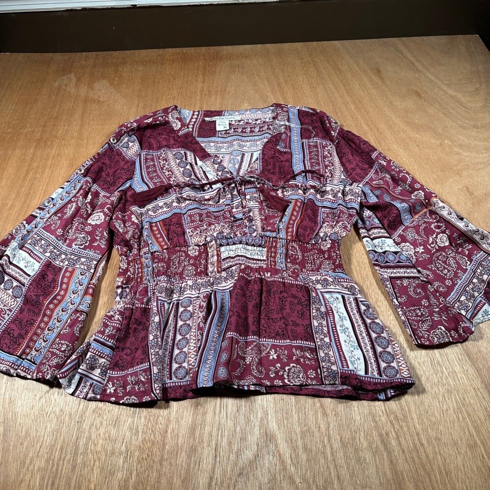 American Rag Cie Blouse Womens XL Burgundy Paisley Boho Bell Sleeve Smocked Top